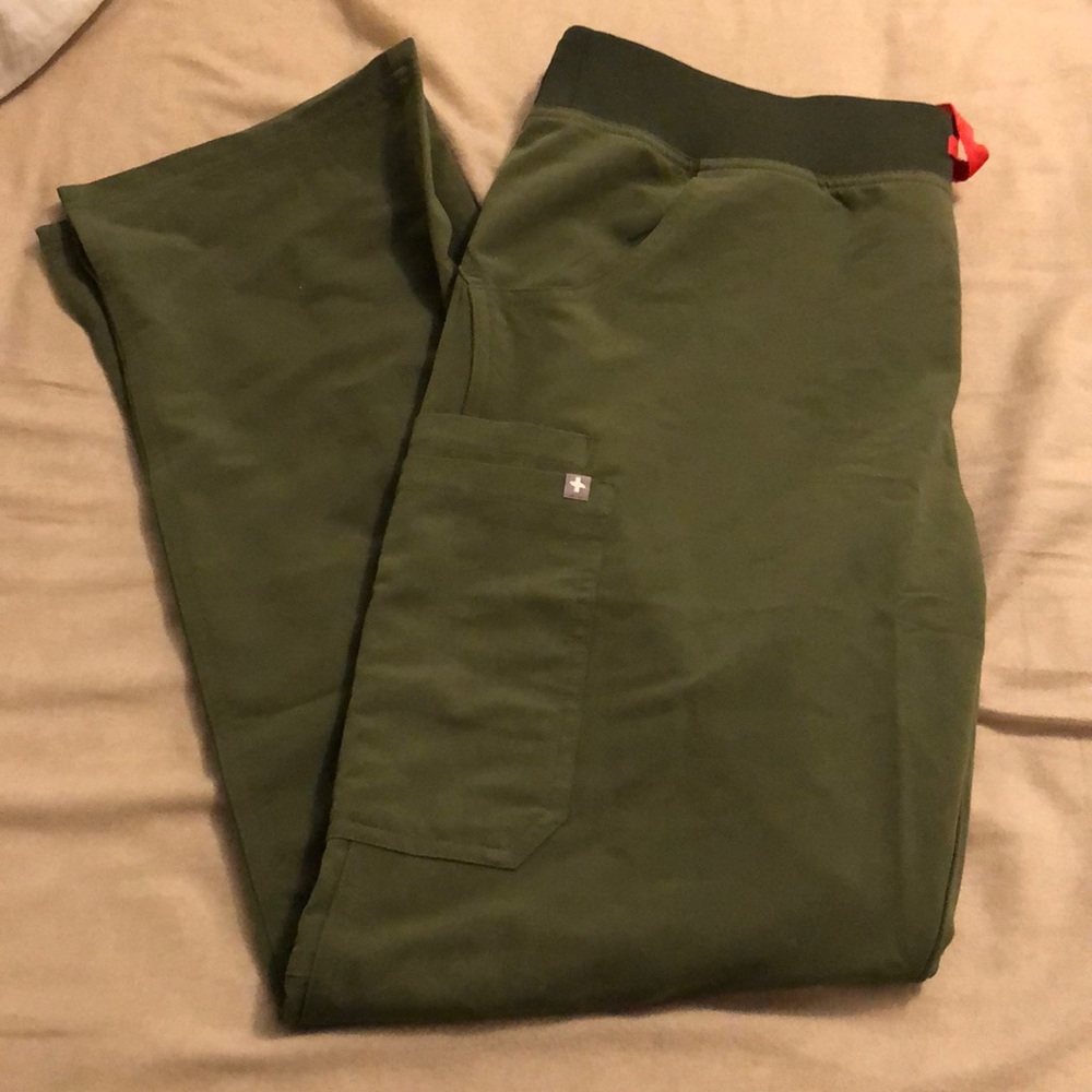 Figs Olive Cargo Scrub Pants